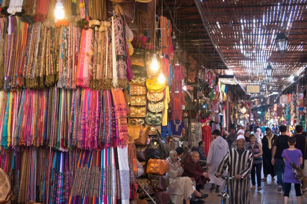 Sadar Bazaar, Agra- Timings, Location & Shopping Guide